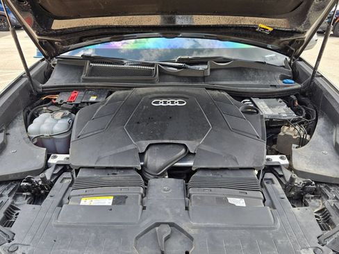 Used 2021 Audi Q8 Premium Plus AWD/4WD image 33