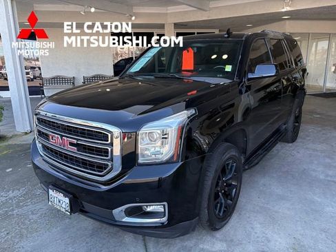 Used 2017 GMC Yukon SLE w/ SLE Value Package image 9