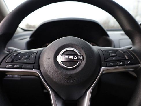 New 2025 Nissan Altima 2.5 SV image 9