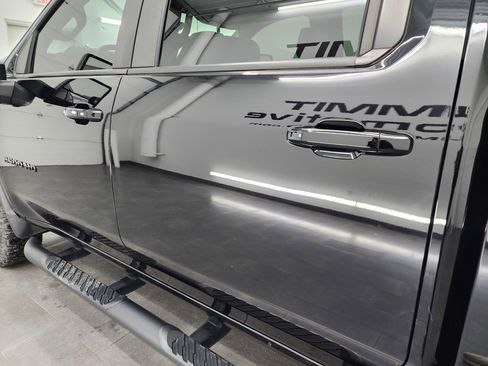 Used 2023 Chevrolet Silverado 2500 LTZ w/ LTZ Plus Package image 37