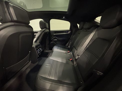 New 2026 Porsche Cayenne E-Hybrid Coupe AWD/4WD image 27
