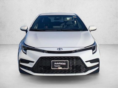 Certified 2025 Toyota Corolla SE image 2