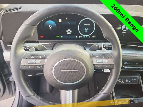 Used 2025 Hyundai Kona Limited image 13