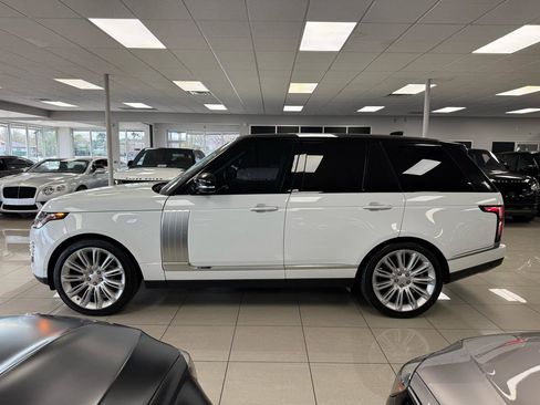 Used 2018 Land Rover Range Rover Autobiography image 4