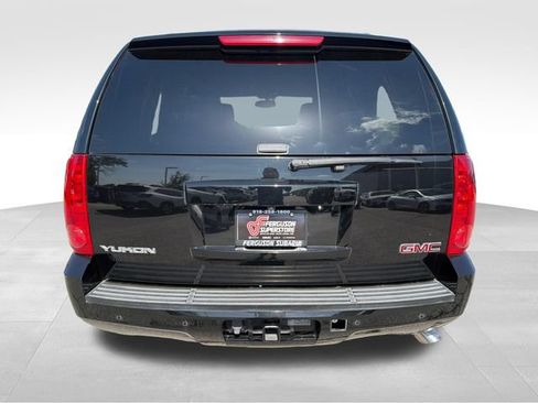 Used 2013 GMC Yukon SLT w/ SLT-2 Equipment Package RWD image 6