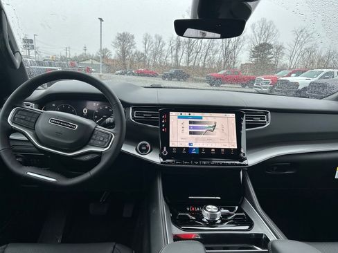 New 2026 Jeep Grand Wagoneer Limited image 11