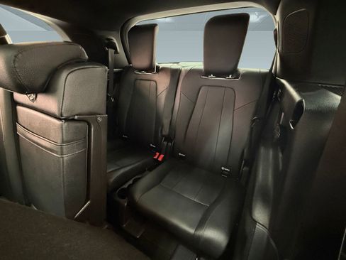 Certified 2023 Mercedes-Benz GLB 250 image 23