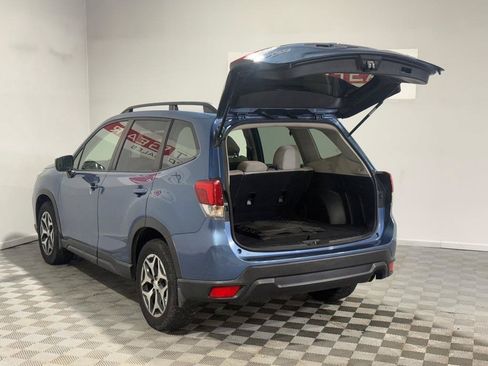 Used 2019 Subaru Forester Premium w/ All-Weather Package AWD/4WD image 40