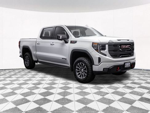 Used 2023 GMC Sierra 1500 AT4 w/ AT4 Premium Package AWD/4WD image 15
