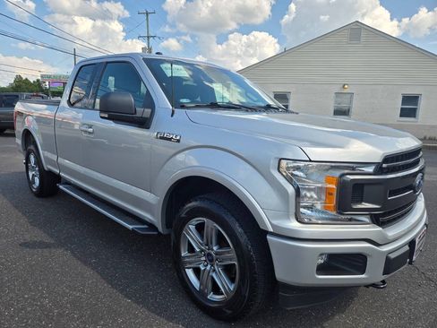 Used 2018 Ford F150 XLT w/ Equipment Group 302A Luxury AWD/4WD image 4