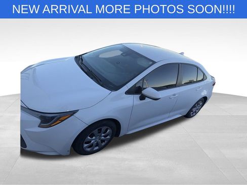 Used 2020 Toyota Corolla LE image 5