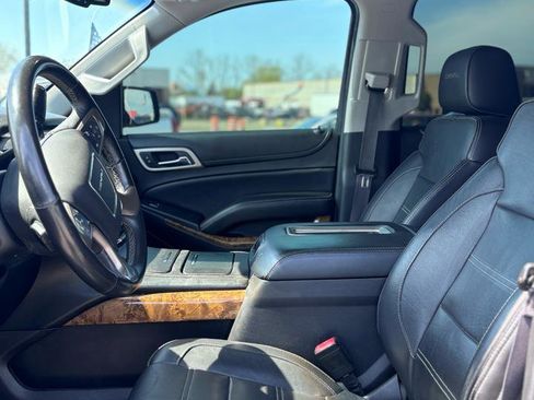 Used 2015 GMC Yukon XL Denali w/ Premium Package AWD/4WD image 5