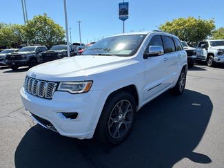 Used 2020 Jeep Grand Cherokee Overland w/ Trailer Tow Group IV RWD video 1