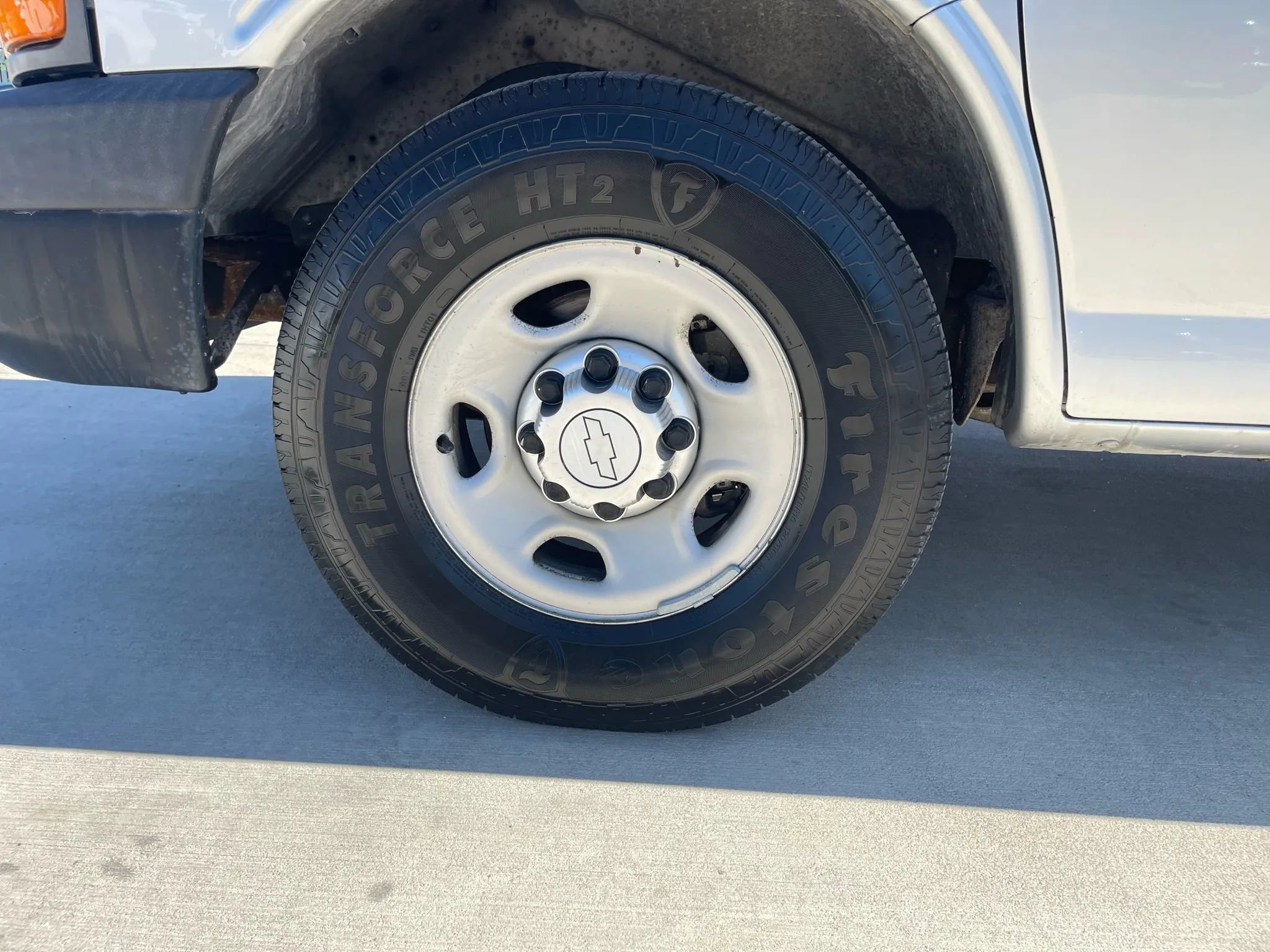 Used 2016 Chevrolet Express 2500 LS RWD image 18
