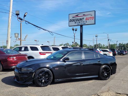 Used 2020 Dodge Charger R/T w/ Blacktop Package RWD image 6