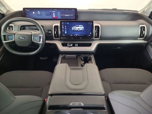 Used 2025 Ford Expedition Max Active image 24