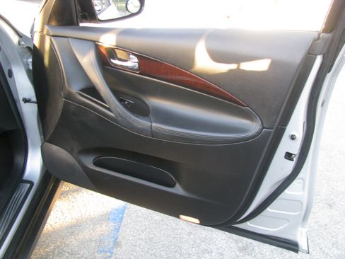 Used 2011 INFINITI EX35 Journey w/ Premium Pkg image 14