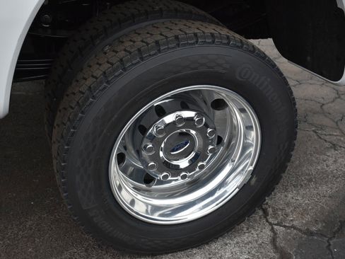 New 2026 Ford F450 XL w/ XL Driver Assist Package image 9