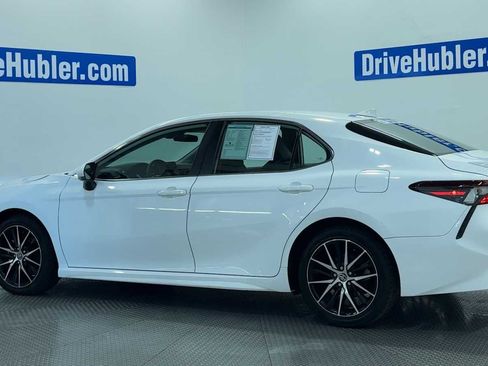 Used 2024 Toyota Camry SE FWD image 5