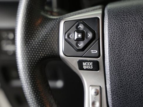 Used 2015 Toyota 4Runner SR5 Premium image 14