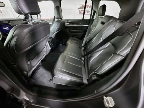Used 2024 Jeep Grand Cherokee Limited w/ Black Appearance Package AWD/4WD image 28