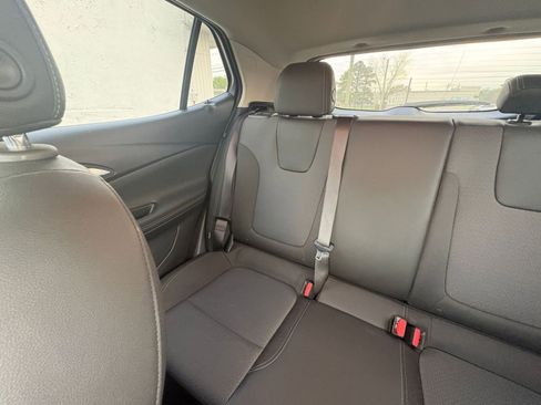 Used 2025 Buick Encore GX Preferred FWD image 38