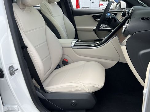 New 2026 Mercedes-Benz GLC 300 4MATIC image 33