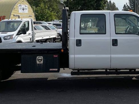 Used 2012 Ford F550 4x4 Crew Cab Super Duty w/ Payload Upgrade Pkg image 4