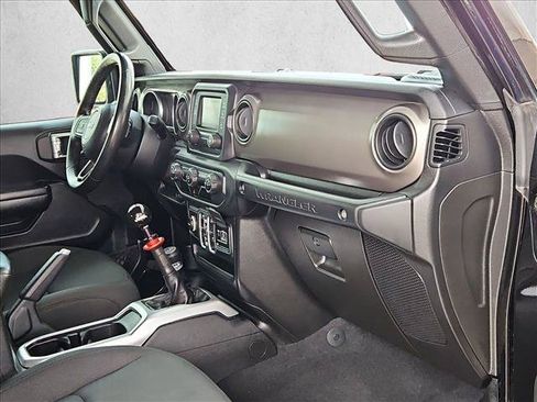 Used 2018 Jeep Wrangler Unlimited Sport S AWD/4WD image 20
