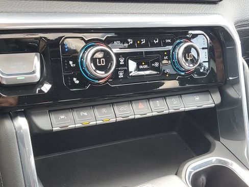 Certified 2022 GMC Sierra 1500 Denali AWD/4WD image 27