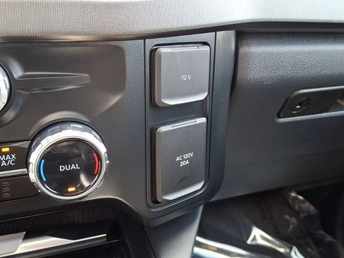 Certified 2024 Ford F250 Platinum AWD/4WD image 26
