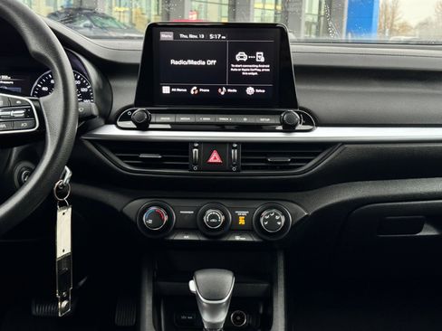 Used 2023 Kia Forte LXS image 19