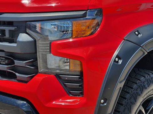 Certified 2025 Chevrolet Silverado 1500 Custom Trail Boss AWD/4WD image 8
