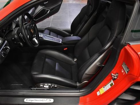 Used 2018 Porsche 718 Cayman GTS RWD image 21