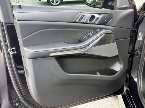 Used 2025 BMW X5 M60i AWD/4WD image 15