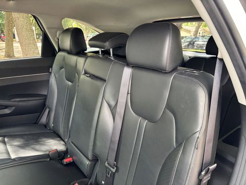 Used 2024 Kia Sorento S AWD/4WD image 40