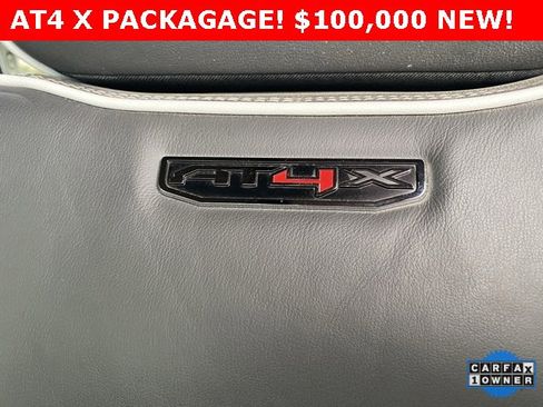 Used 2025 GMC Sierra 2500 AT4X image 26