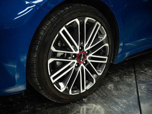 Used 2022 Kia Forte GT w/ GT Technology Package FWD image 3
