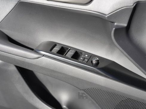 Used 2025 Toyota Camry LE image 28