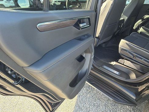 New 2026 Chevrolet Tahoe Premier w/ Sun And Tow Package AWD/4WD image 17