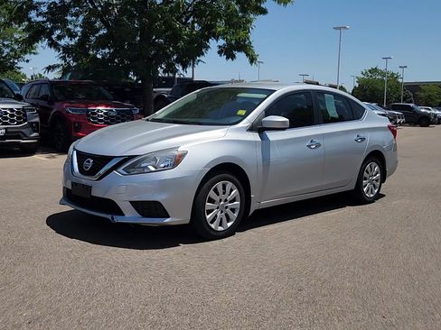 Used 2016 Nissan Sentra S FWD image 3