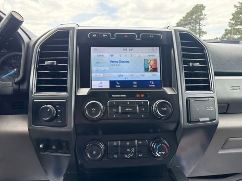 Used 2022 Ford F350 XLT image 24