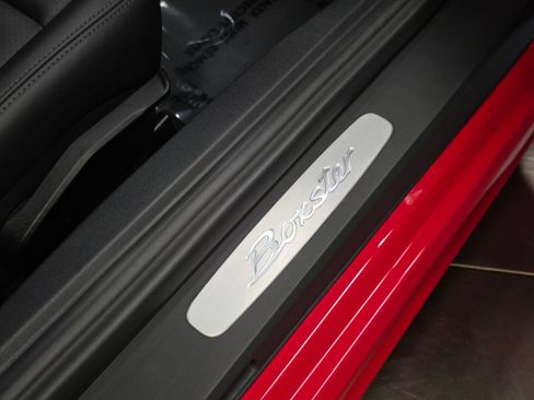 Used 2021 Porsche 718 Boxster RWD image 36