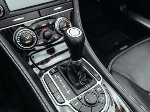 Used 2011 Mercedes-Benz SL 550 image 12