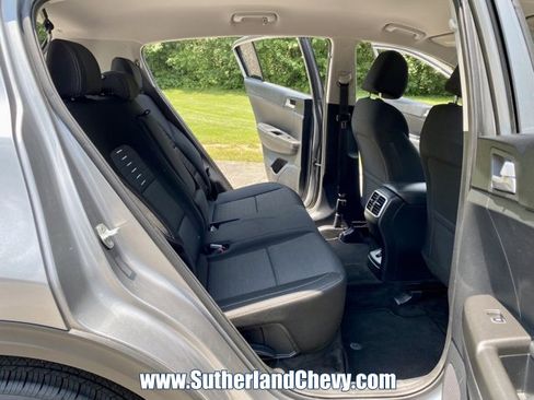 Used 2021 Kia Sportage LX w/ LX Fwd Popular Package image 31