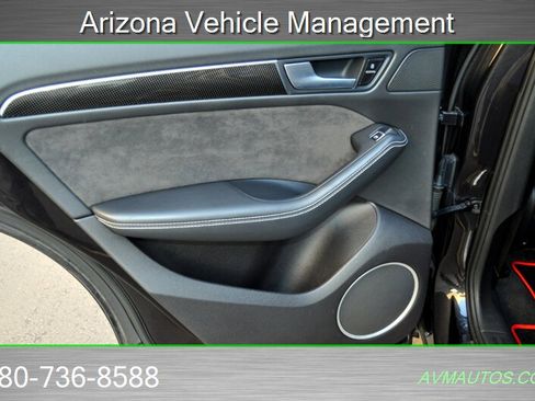 Used 2017 Audi SQ5 Premium Plus w/ Technology Package image 27