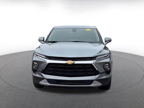 Used 2025 Chevrolet Blazer LT FWD image 4