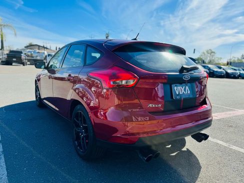 Used 2016 Ford Focus SE w/ Equipment Group 201A image 7