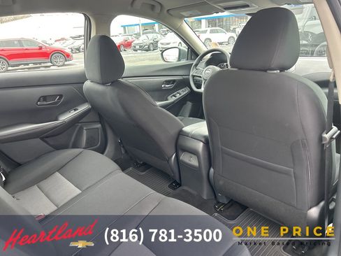 Used 2024 Nissan Sentra SV image 44