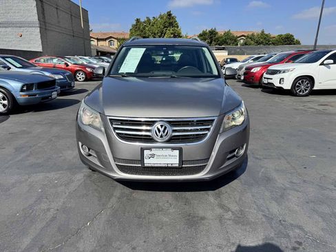Used 2011 Volkswagen Tiguan SEL FWD image 10